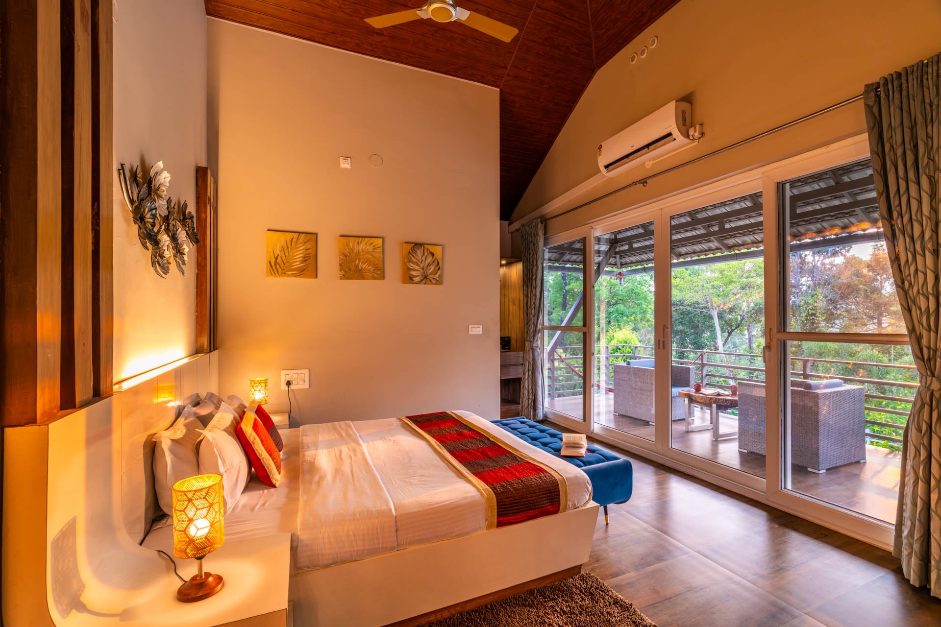 Nysa-Estate-Coorg-5-bhk-villa-in-coorg-with-private-pool-and-spacious-rooms-bedroom4