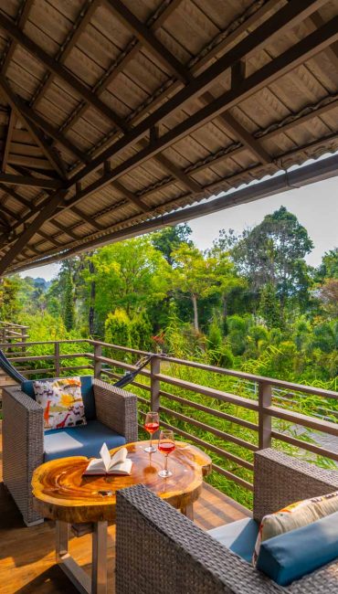 Nysa-Estate-5-bhk-luxury-villa-in-coorg-with-private-pool-and-spacious-rooms-bedroom-balcony